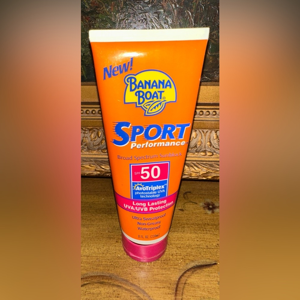 Banana Boat Sport SPF 50 Protects Skin from 99% of UVA/UVB Rays Sunscreen